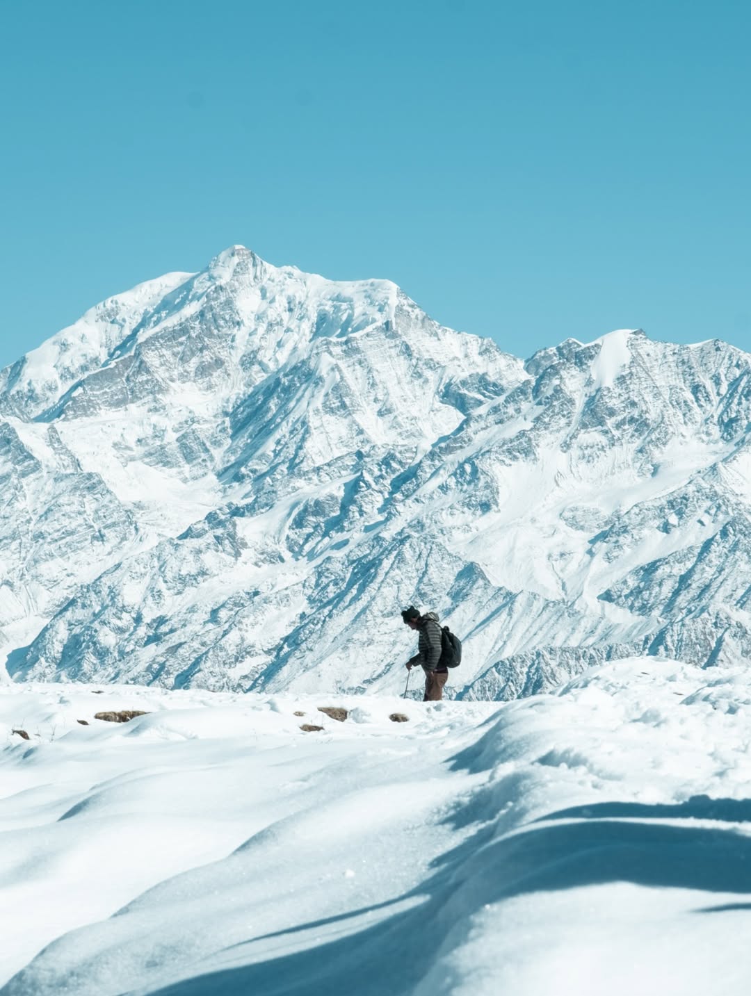 Chasing winter dreams in the white meadows of Dayara Bugyal ❄️✨ Follow @vikas_photowala for more
