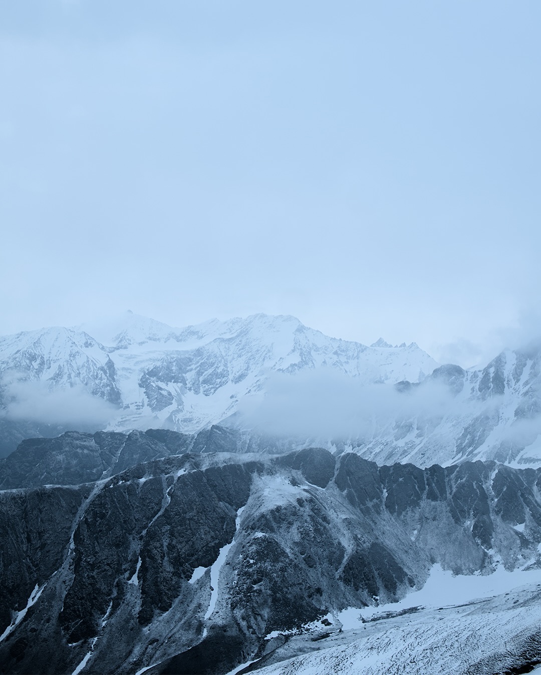Moments from the Sar Pass Trek to Cherish ForeverThe trek had it all. Over five days starting f 1