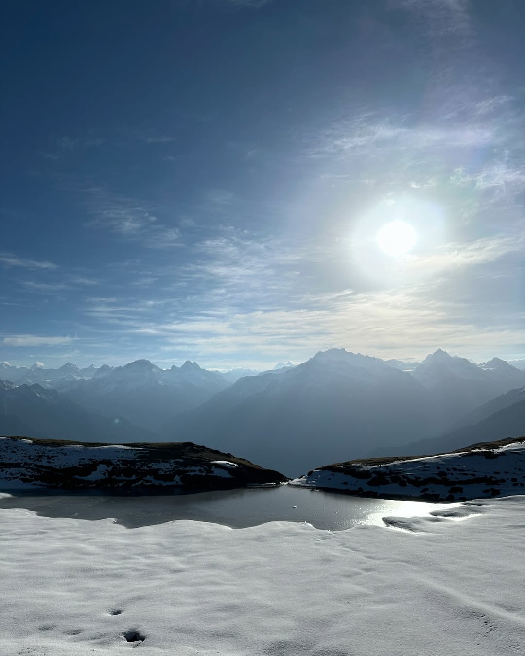 Sar Pass is situated at an altitude of 13799 ft and the trek is an easy to moderate grade trek. 1