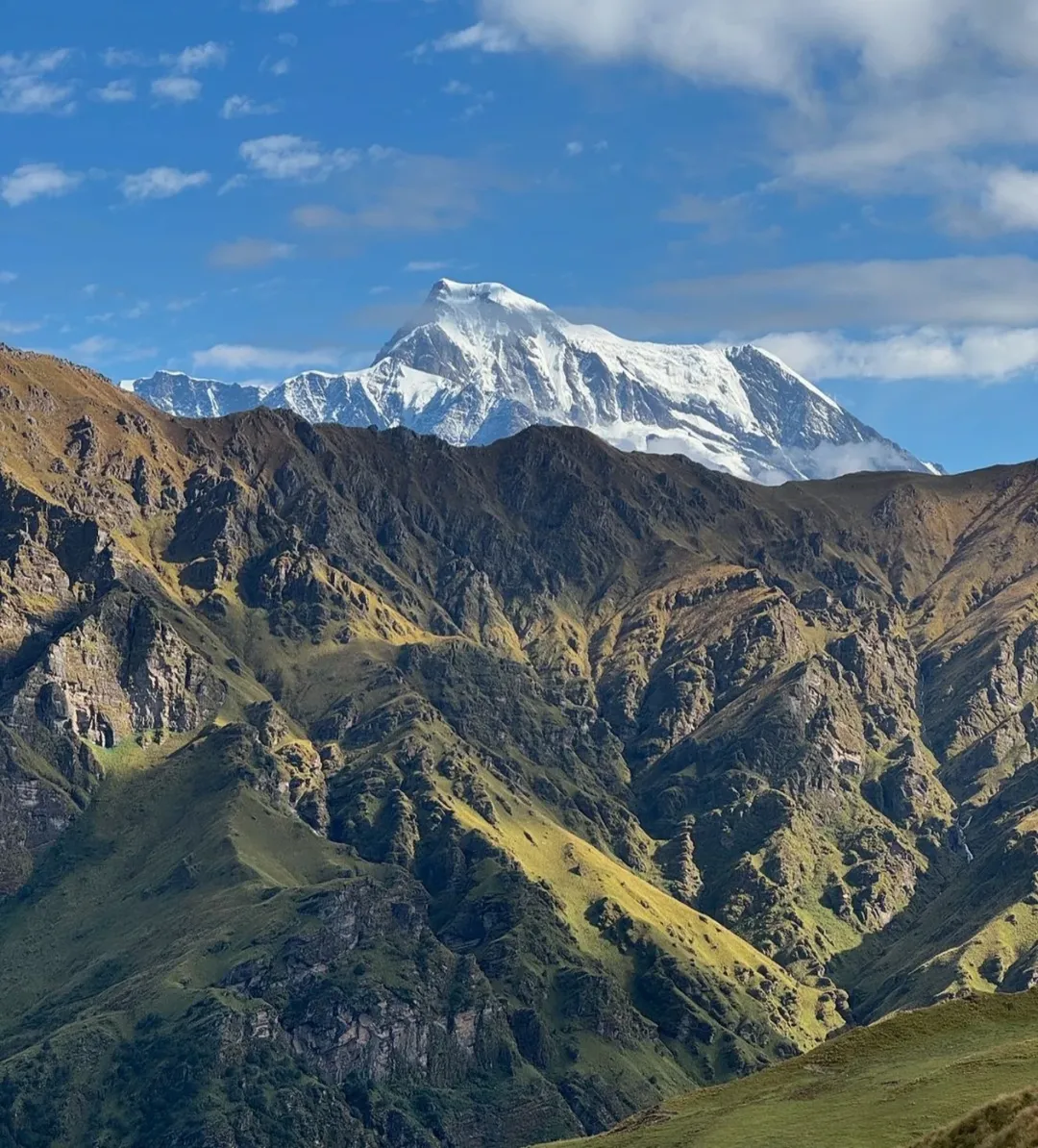📍ALI BEDNI BUGYALEndless rolling meadows towering Himalayan giants and a landscape straight 1